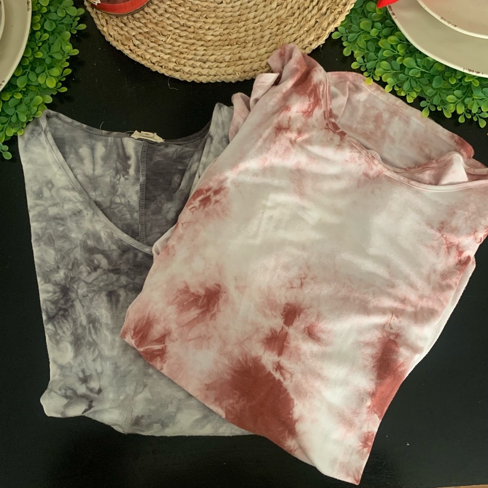 BUNDLE OF TWO PINK LILY TYE DYE DOLMAN BLOUSES PINK AND BLUE